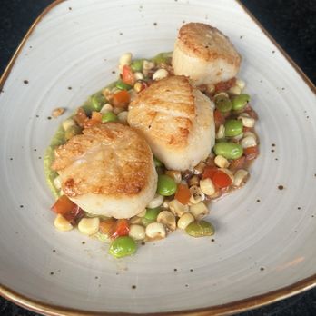 Savona - Day Boat Scallops - Italian Near Me - Gulph Mills, Pennsylvania Savona - Day Boat Scallops - Italian Near Me - Gulph Mills, Pennsylvania
