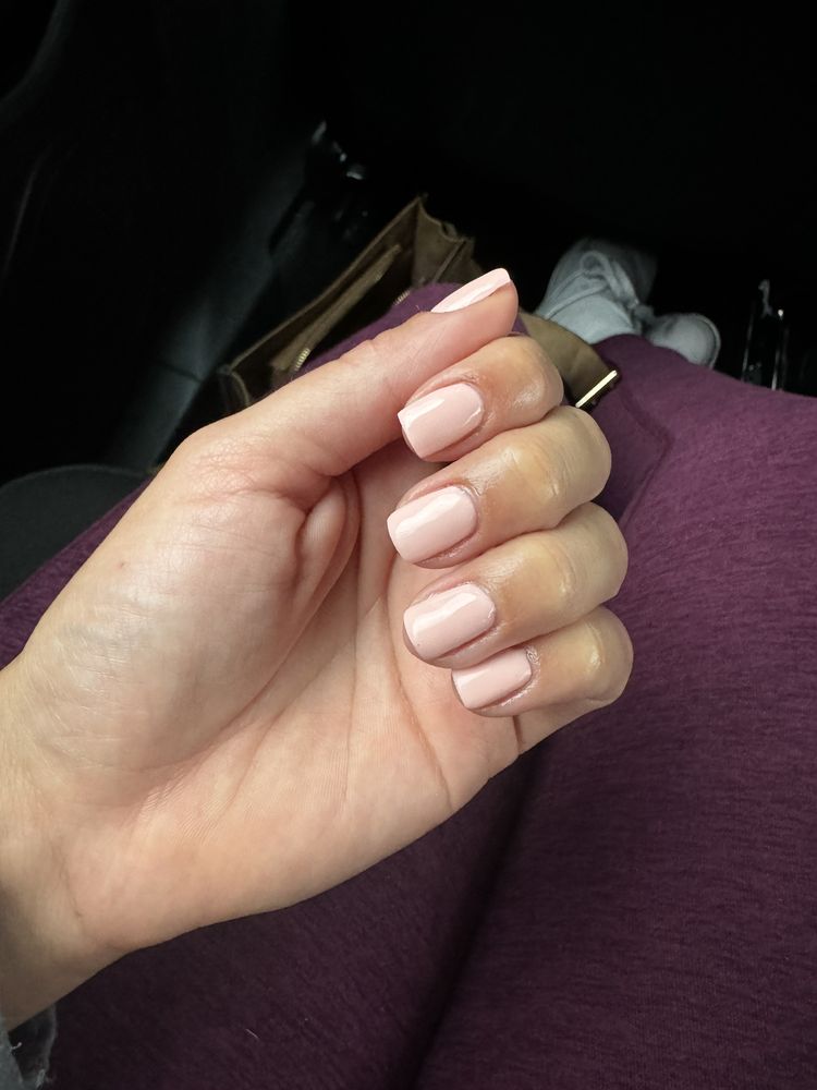 Jenuine Jeans Nails Logo