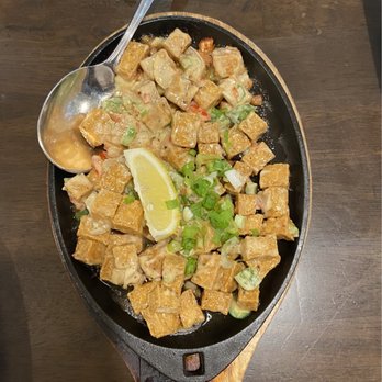 Max's Restaurant - Sizzling Tofu - Filipino Near Me - Bakersfield, California Max's Restaurant - Sizzling Tofu - Filipino Near Me - Bakersfield, California