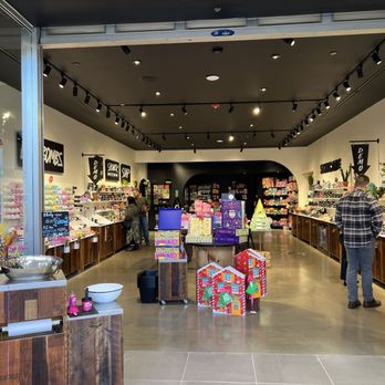 Lush Fresh Handmade Cosmetics - Shop - Cosmetics & Beauty Supply Near Me - Albuquerque, New Mexico