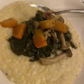 Essie's Restaurant - MGG - New American Near Me - Poughkeepsie, New York