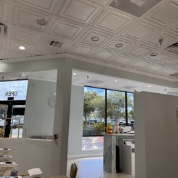 View of the entrance from the pedicure area