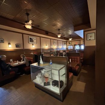Modern Apizza - Inside--dining room 1 - Pizza Near Me - New Haven, Connecticut