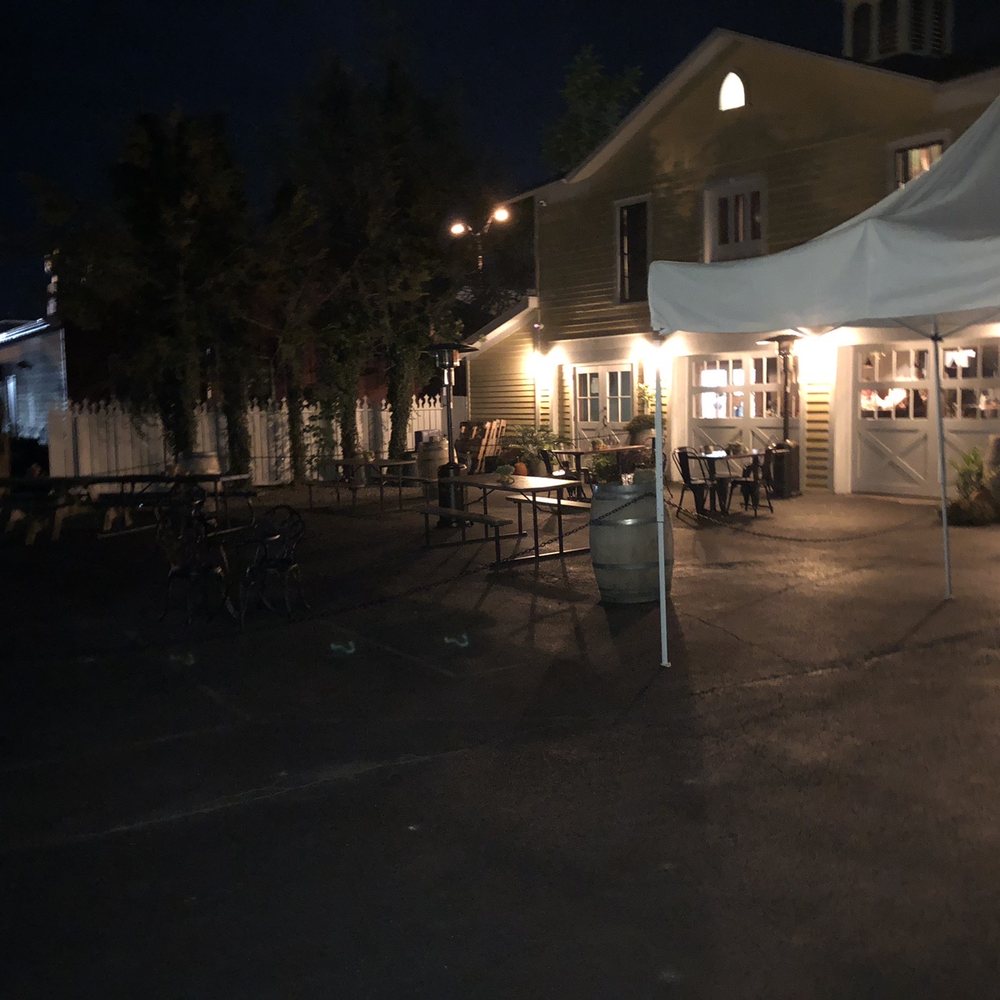 The Laurentide Inn - Brewery in your backyard. Could it get any better? - Bed & Breakfast Near Me - Penn Yan, New York The Laurentide Inn - Brewery in your backyard. Could it get any better? - Bed & Breakfast Near Me - Penn Yan, New York