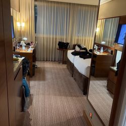 Sofitel London Heathrow - Room is great, a kettle, and mini fridge