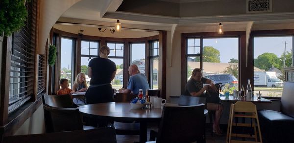 Cafe Le Crème Brûlée by null