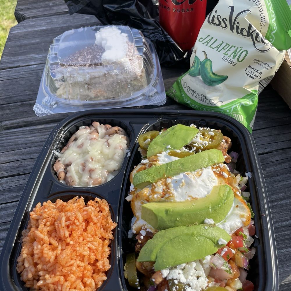 John's Market - BBQ chicken plate with tortillas, tiramisu cheesecake, soda and jalapeno chips. - Grocery Near Me - Kelseyville, California John's Market - BBQ chicken plate with tortillas, tiramisu cheesecake, soda and jalapeno chips. - Grocery Near Me - Kelseyville, California