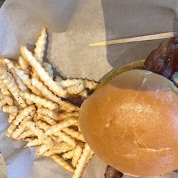 All American Pub Burger 6oz