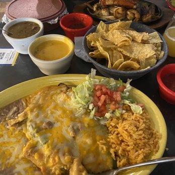 Albarran's Mexican Bar & Grill - Mexican Near Me - Lubbock, Texas