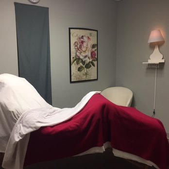 Great Lakes Therapeutic Massage - Our ROSE room with a medical massage table. Here we're able to treat clients who cannot lie flat for any reason. - Massage Near Me - West Seneca, New York Great Lakes Therapeutic Massage - Our ROSE room with a medical massage table. Here we're able to treat clients who cannot lie flat for any reason. - Massage Near Me - West Seneca, New York