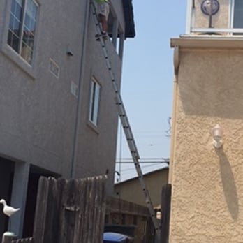 A Best Window & Rain Gutter Cleaning - High ladder work, no problem. - Window Washing Near Me A Best Window & Rain Gutter Cleaning - High ladder work, no problem. - Window Washing Near Me