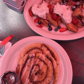 Garden Cafe - Cinamon Roll Pancakes and French Toast - Breakfast & Brunch Near Me - San Rafael, California