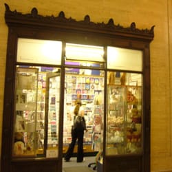 Arcade Cards and Gifts