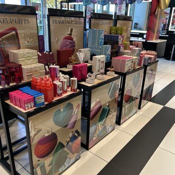 SEPHORA - Cosmetics & Beauty Supply Near Me - Walnut Creek, California