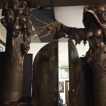 Reinkarnated Tattoo - Interior decor - Tattoo Near Me - Dublin, D
