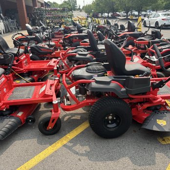 Lowe's Home Improvement - Lawn mowers - Hardware Stores Near Me - Hendersonville, Tennessee Lowe's Home Improvement - Lawn mowers - Hardware Stores Near Me - Hendersonville, Tennessee