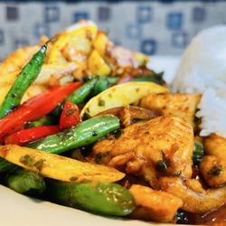 Malaya Kitchen - Basil Chicken Lunch