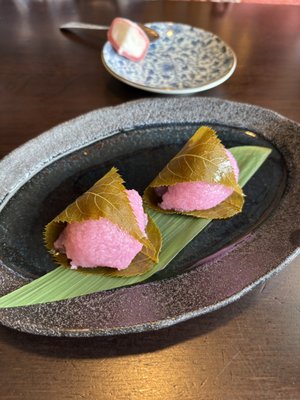 Fuki Sushi by null