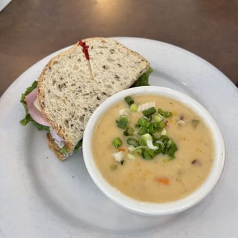 Marston's - Breakfast & Brunch Near Me - Pasadena, California Marston's - Breakfast & Brunch Near Me - Pasadena, California