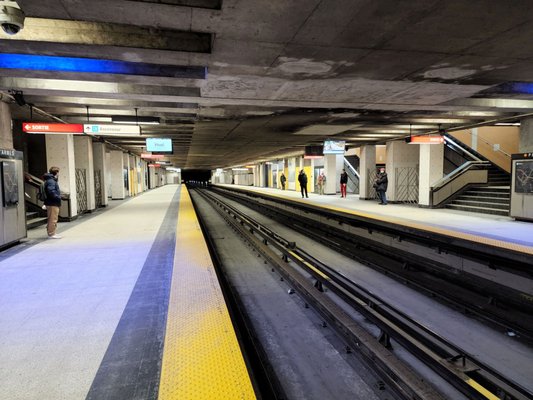 MÉTRO PLACE D’ARMES - Updated February 2026 - 21 Photos - 960 Rue Saint ...