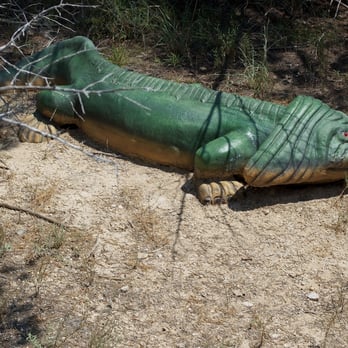 Dinosaur World - Museums Near Me - Glen Rose, Texas