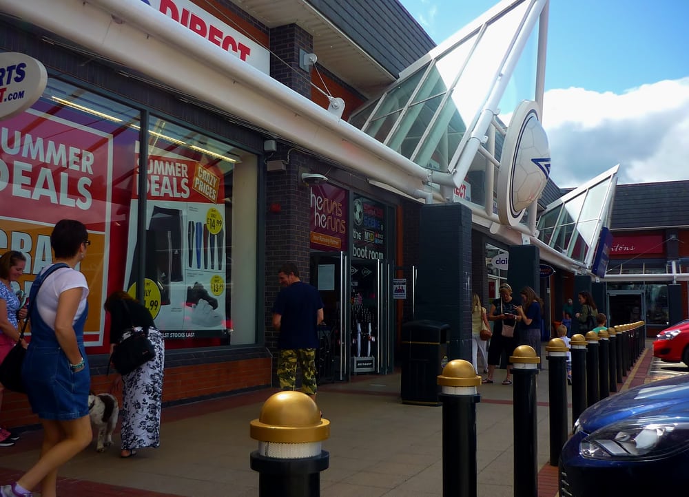 SPORTS DIRECT Chester Road, Broughton, Cheshire East, United Kingdom