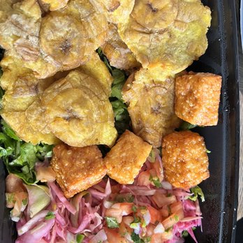 Paradise Ranch Tequila Bar And Grill - Latin American Near Me - Valley View, Ohio
