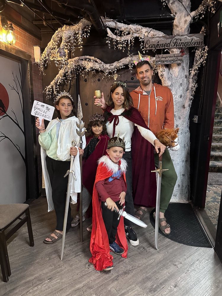 Social spots from Alaska Escape Rooms