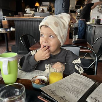 Alyce - Cafes Near Me - Jersey City, New Jersey Alyce - Cafes Near Me - Jersey City, New Jersey