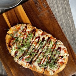 Patina Wine Bar - Margherita flatbread