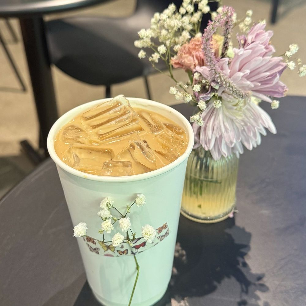 Bloomsgiving - Pistachio Latte - Florists Near Me - Redwood City, California