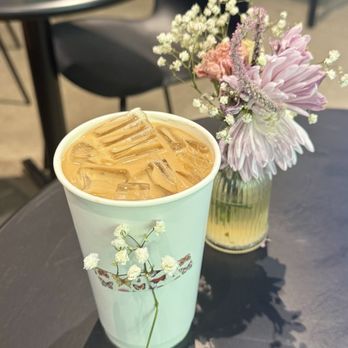 Bloomsgiving - Pistachio Latte - Florists Near Me - Redwood City, California
