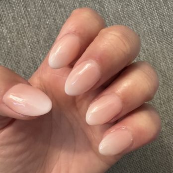 Dayus Nail Spa - Ombré almond shaped - Nail Salons Near Me - Redondo Beach, California