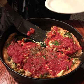 Pizzeria Uno - Pizza Near Me - Chicago, Illinois