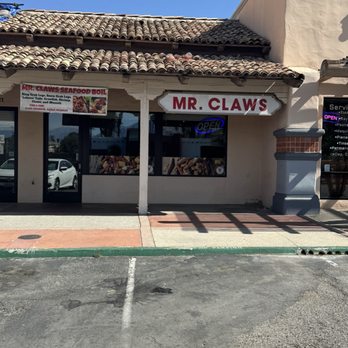 Mrs. Claws - Seafood Near Me - Cathedral City, California