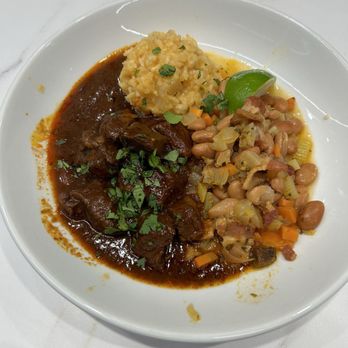 Kitchen Conservatory - Mexican beef chili with rice and beans - Cooking Schools Near Me - Saint Louis, Missouri Kitchen Conservatory - Mexican beef chili with rice and beans - Cooking Schools Near Me - Saint Louis, Missouri