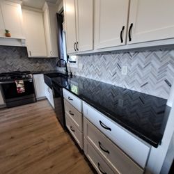 Haas Flooring & Trim