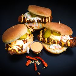 Pepper House Hot Chicken - Triple Sliders