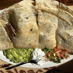 Agave Jalisco - Large quesadilla with fajita plate