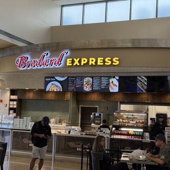 Brodard Express - Between T2 & T3 - Food Court Near Me - Santa Ana, California