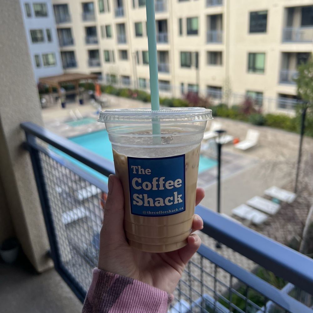 Iced Vanilla Latte 16 oz Iced Vanilla Latte 16 oz