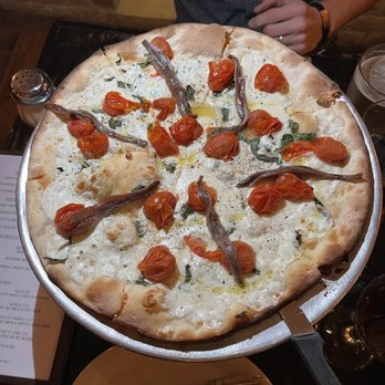 Vinoteca Poscol - Anchovy white pizza with cherry tomatoes - Wine Bars Near Me - Houston, Texas Vinoteca Poscol - Anchovy white pizza with cherry tomatoes - Wine Bars Near Me - Houston, Texas