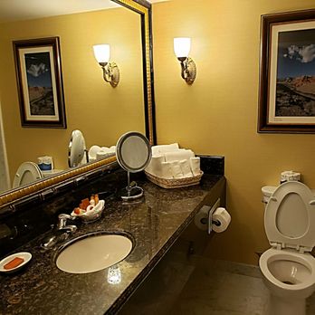 Peppermill Reno - Bathroom - Casinos Near Me - Reno, Nevada