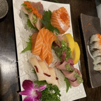 Rocket Sushi - Sashimi Deluxe Combo - Sushi Bars Near Me - San Francisco, California Rocket Sushi - Sashimi Deluxe Combo - Sushi Bars Near Me - San Francisco, California