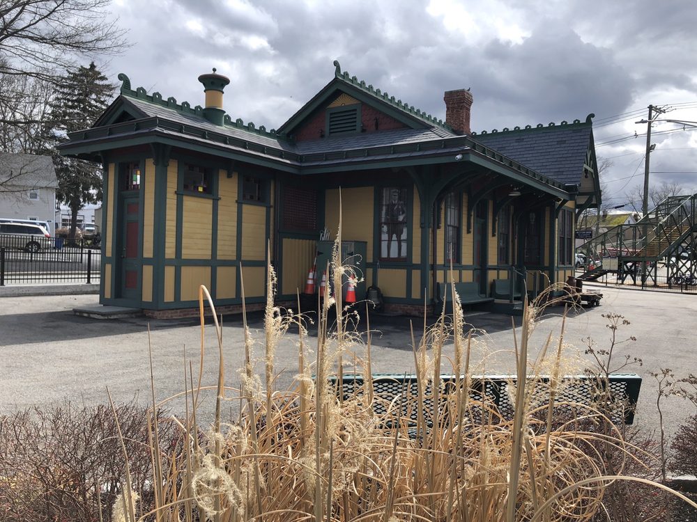 WALDWICK STATION Updated June 2024 19 Photos 41 West Prospect St