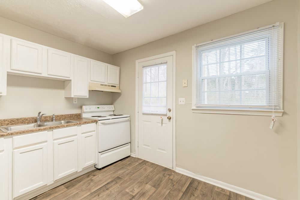 BALFOUR FOREST 36 Photos 1601 Massachusetts Ave SW, Marietta