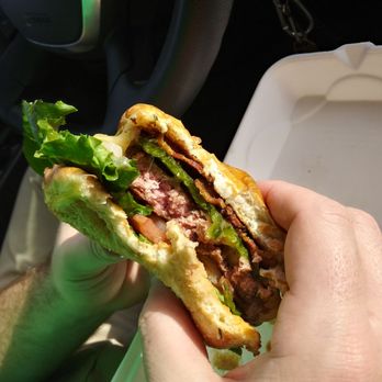 Hopdoddy Burger Bar - Llano Poblano Burger - Burgers Near Me - Austin, Texas