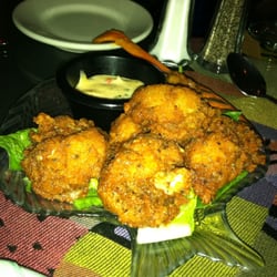 Beauchaines 211 - Fried oysters