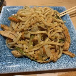 Stir fry udon chicken Stir fry udon chicken