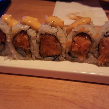 Saku Sushi - Spicy Salmon Roll ($6) - Sushi Bars Near Me - Toronto, Ontario Saku Sushi - Spicy Salmon Roll ($6) - Sushi Bars Near Me - Toronto, Ontario